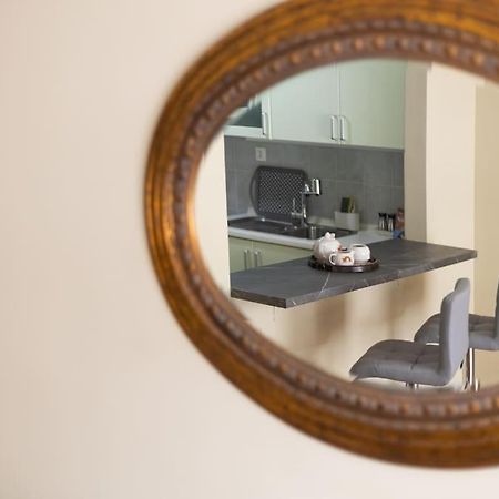 Center Proluxe Apartment อเล็กซานโดรโพลิส ภายนอก รูปภาพ